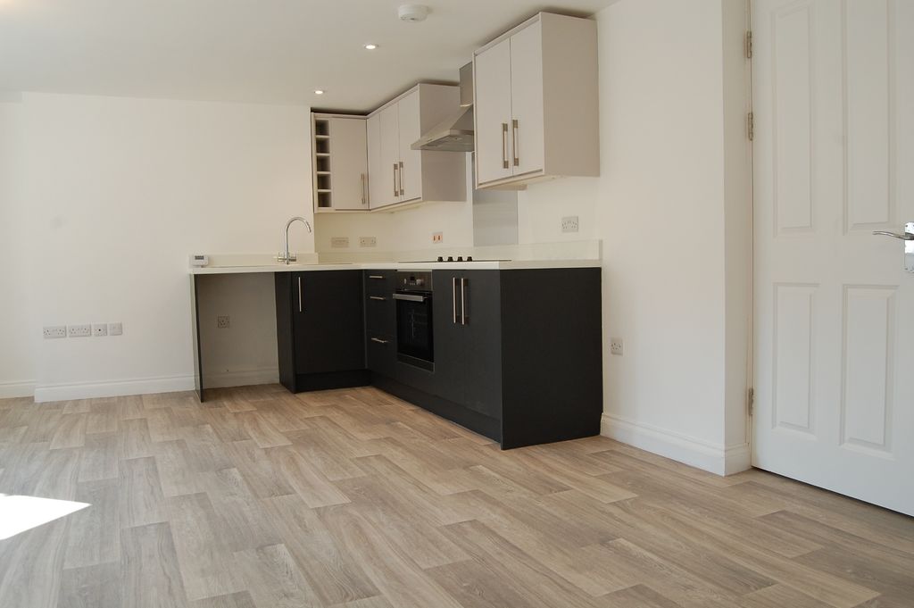 Property photo 2 of 8 Photo 1