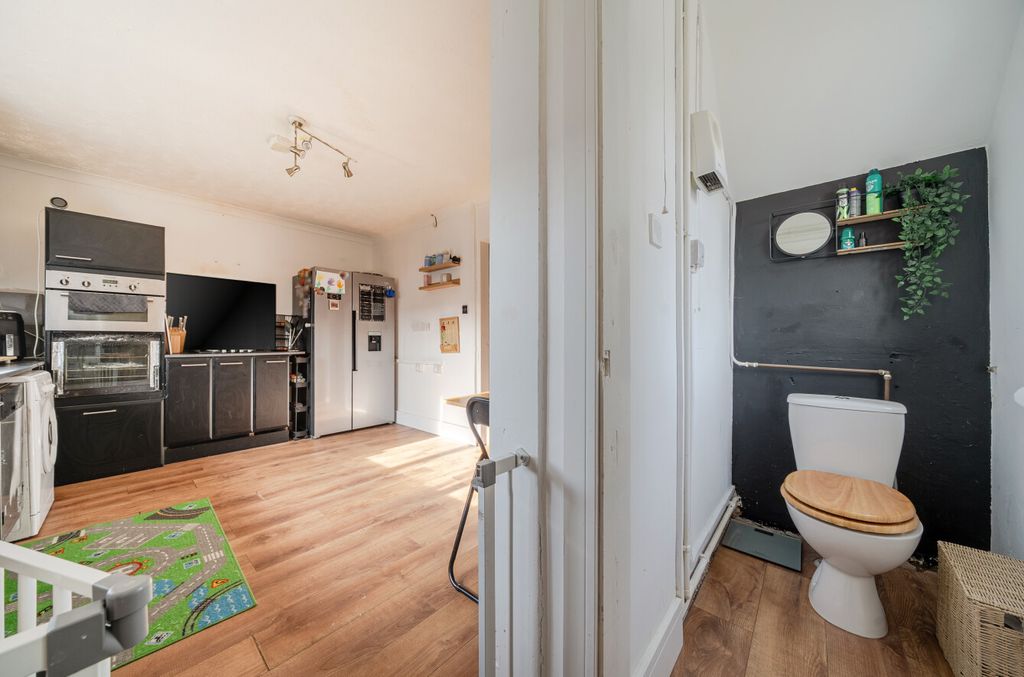 Property photo 2 of 12 1430741869Bd18Ffcc8c6