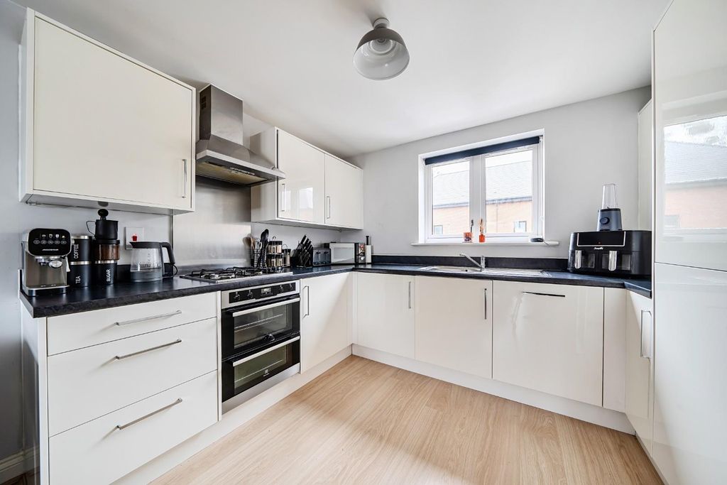 Property photo 2 of 10 1405579-5-69847F5c6282F.Jpg