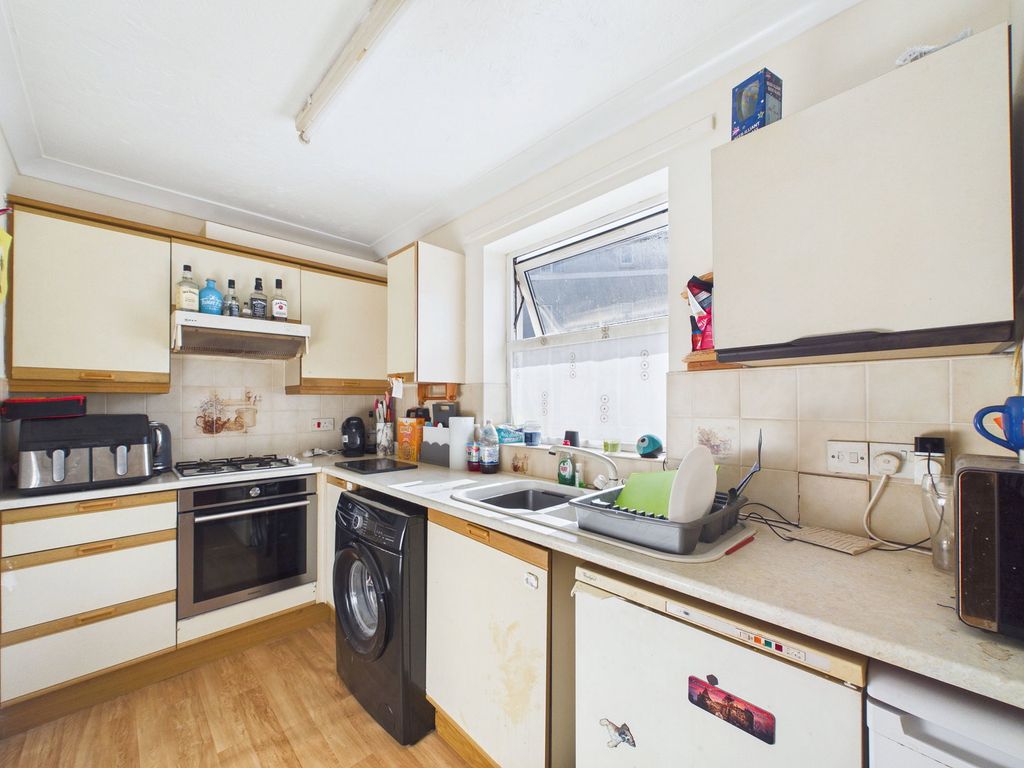 Property photo 2 of 8