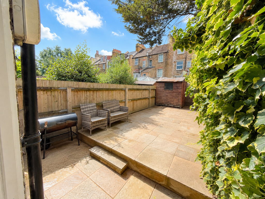 Property photo 1 of 12 Garden