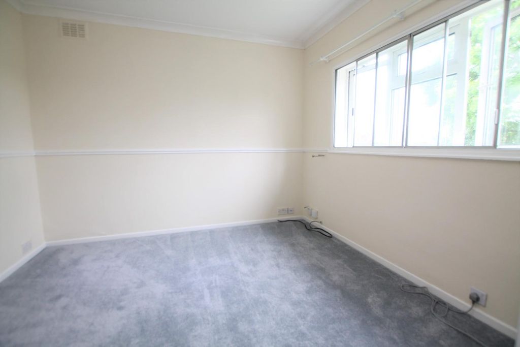 Property photo 3 of 6 Img_0358.Jpg