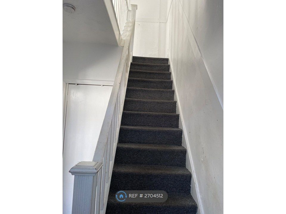 Property photo 2 of 9 Stairs