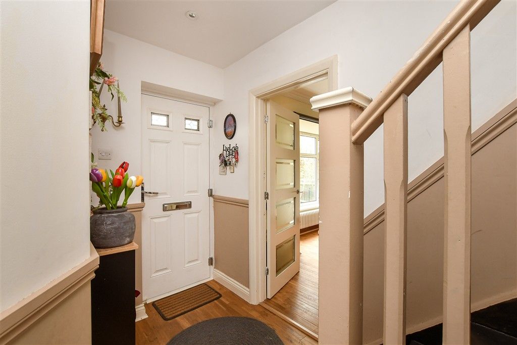 Reigate Road, Horley, Surrey RH6, 4 bed detached house for sale, £ ...