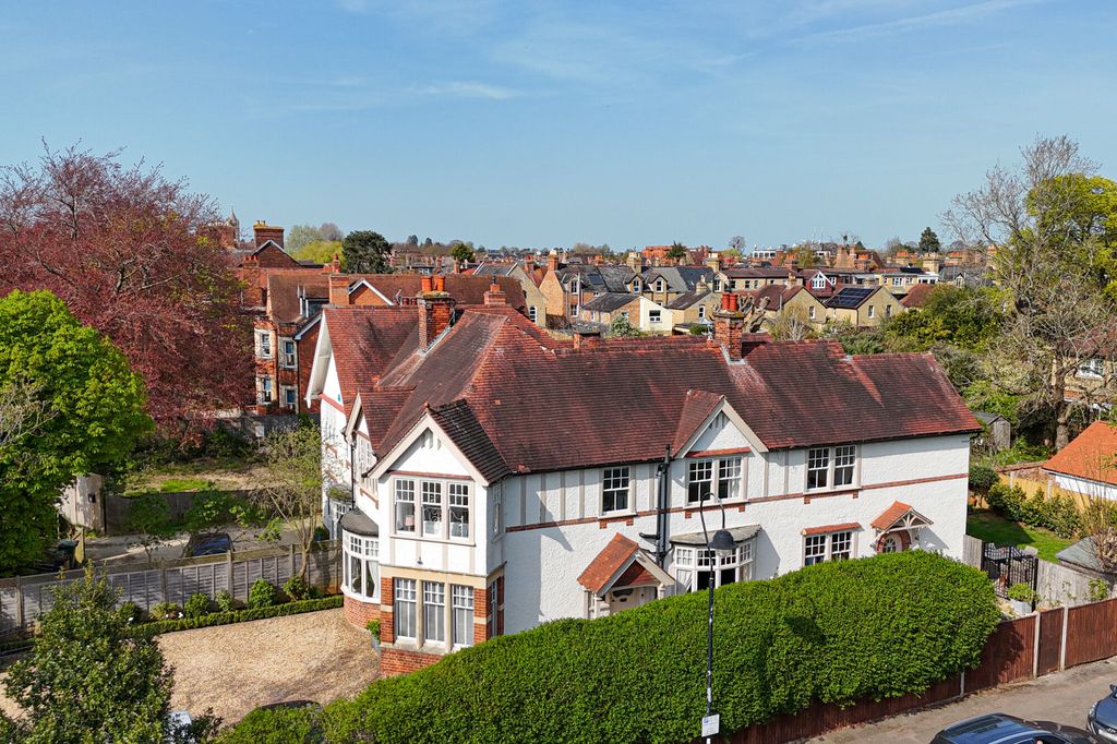 Property photo 2 of 23