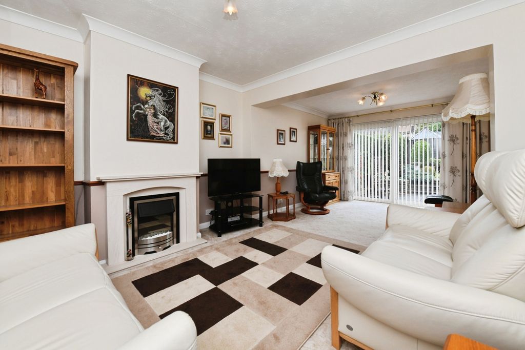 Property photo 2 of 20 Pbox-Img.Jpg