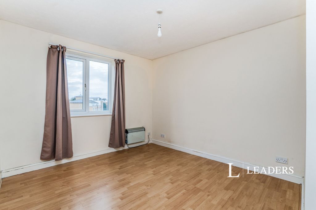 Property photo 1 of 10 Photo