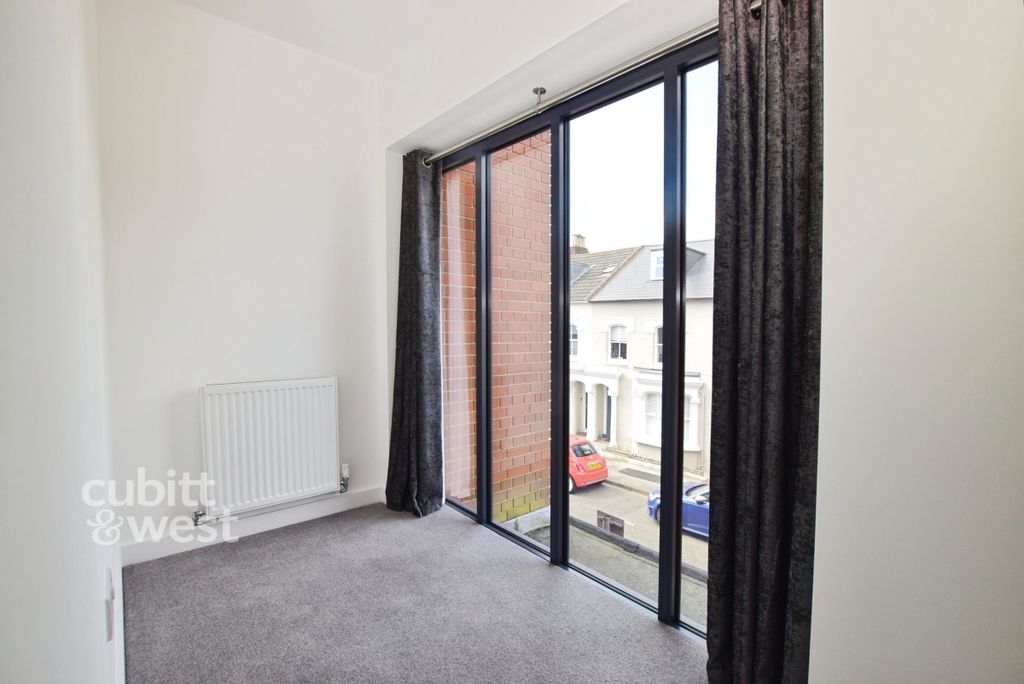 Property photo 2 of 9 Fe930c8F-Dsc_3979