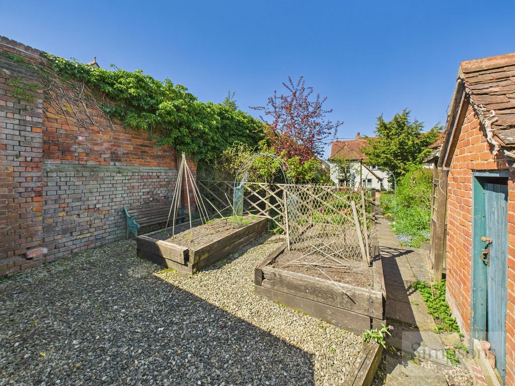 Property photo 3 of 19