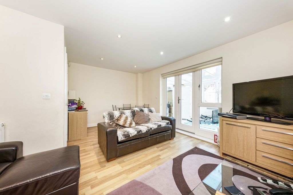 Property photo 3 of 8 Lounge_Result.Jpg