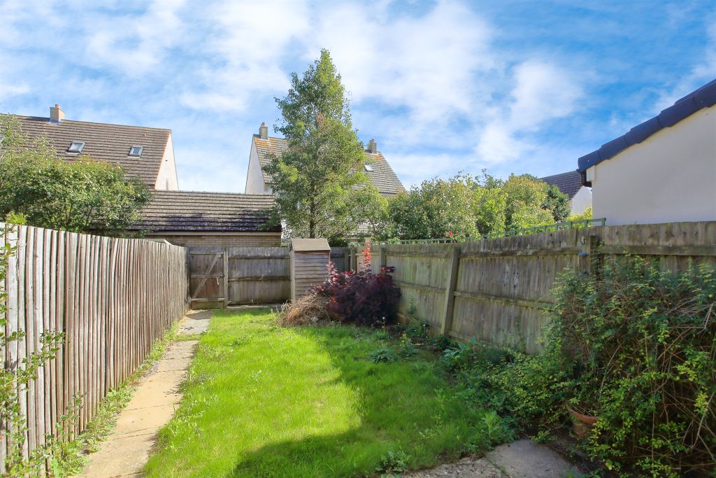 Property photo 2 of 17 Outside