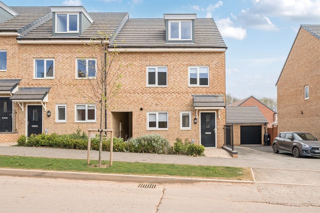 Property photo 1 of 7 Exterior