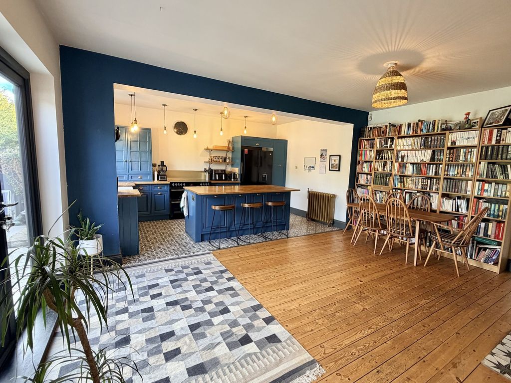 Property photo 3 of 19 Not Specified