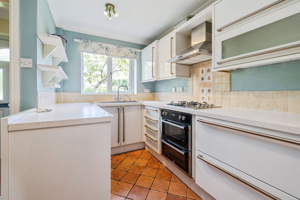 Property photo 2 of 16