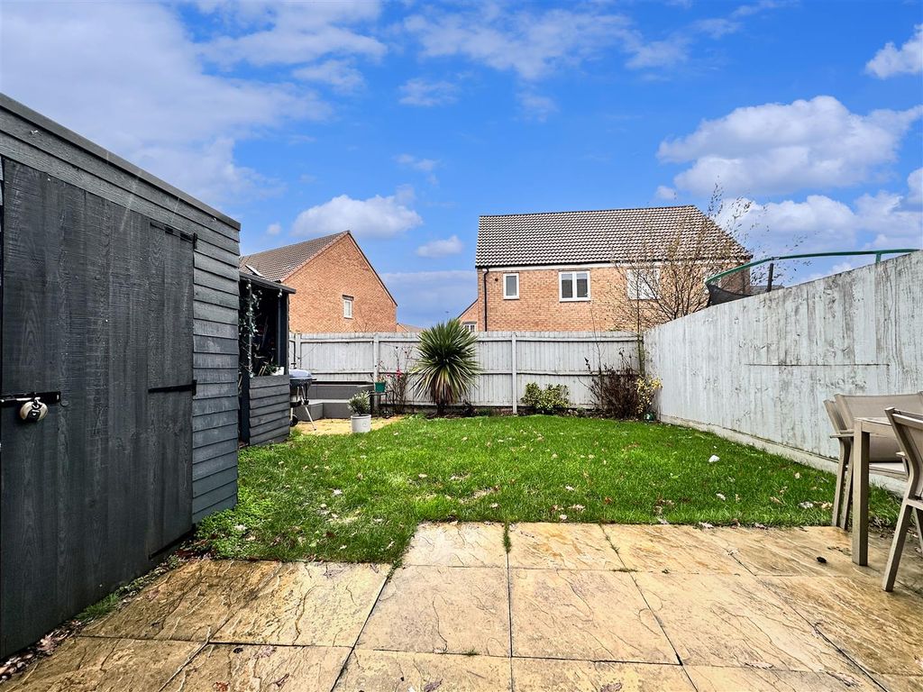 Property photo 3 of 20 Rear Garden 110