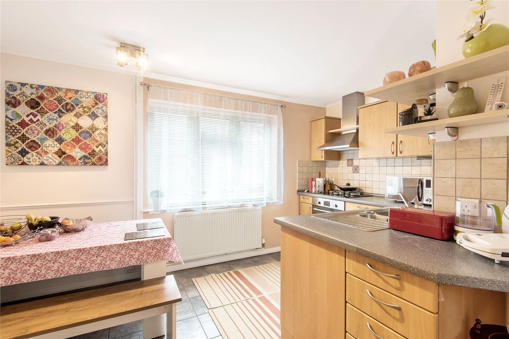 Property photo 3 of 8 Picture No. 09