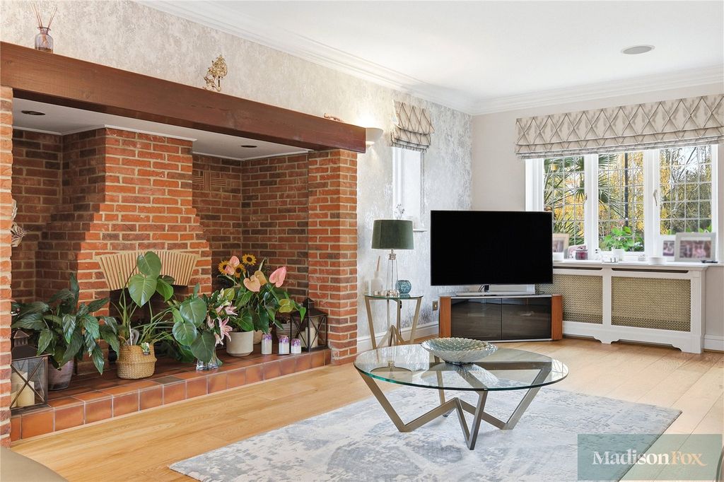 Property photo 2 of 42 Picture No. 28