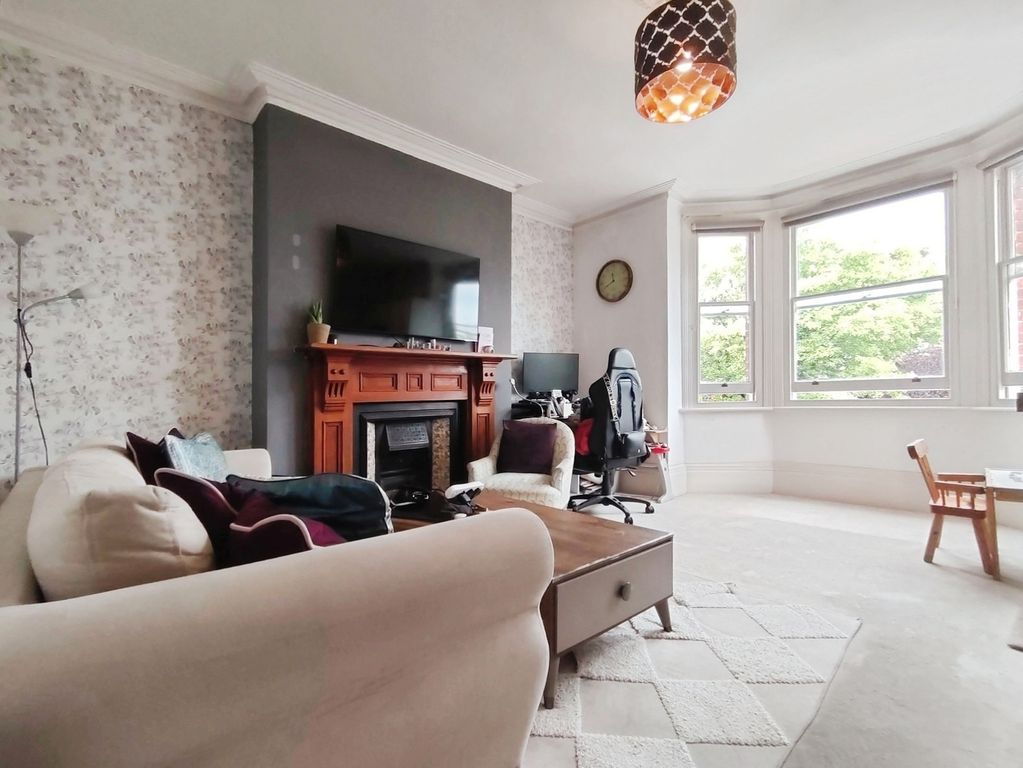 Property photo 2 of 11 Pbox-Img.Jpg