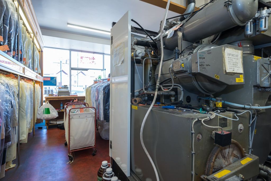 Property photo 3 of 9 Picture 3