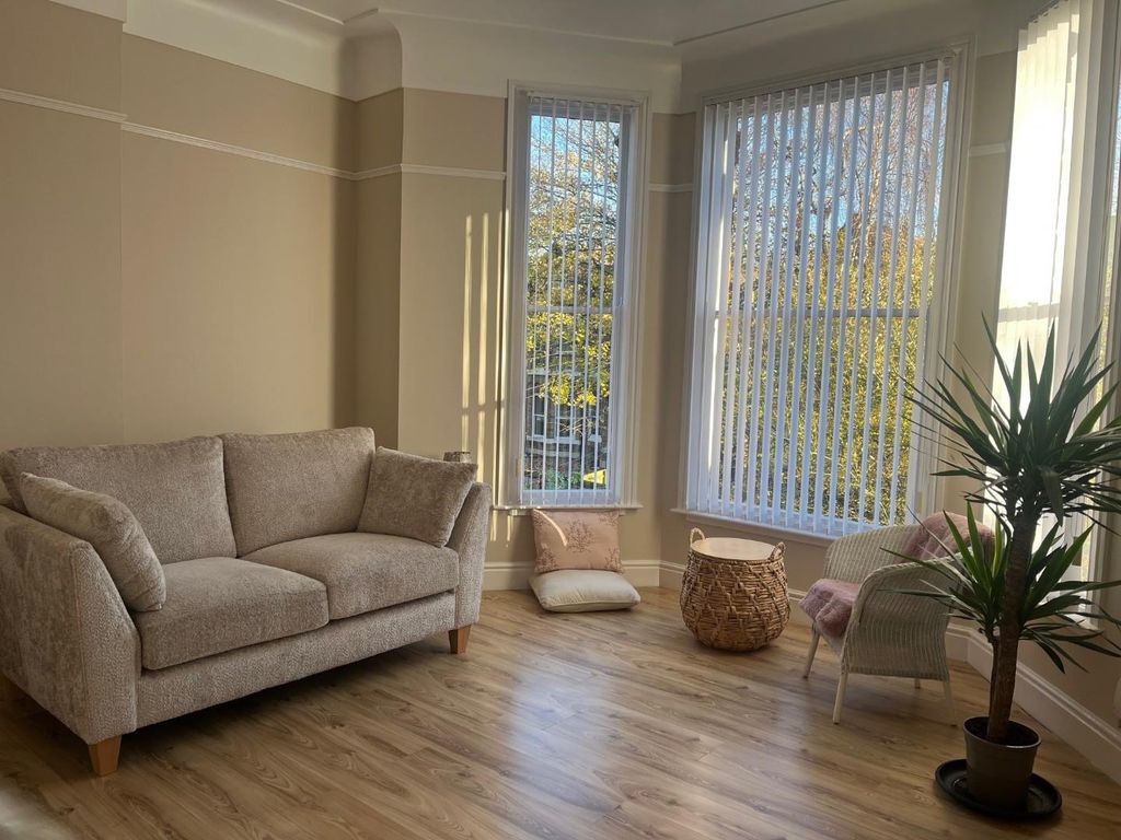 Property photo 1 of 9 4.Jpg