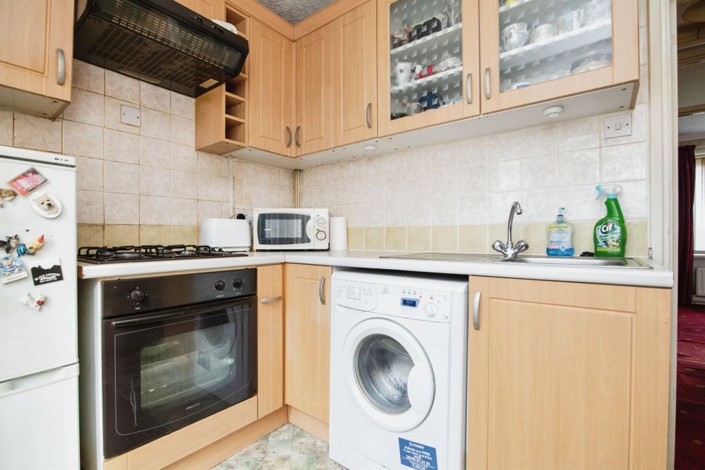 Property photo 3 of 13