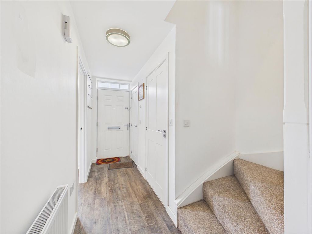 Property photo 2 of 17 Entrance Hallway