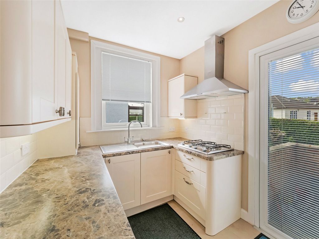 Property photo 3 of 21 Picture No. 06
