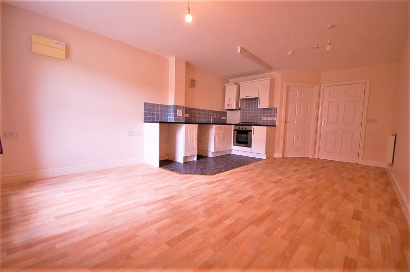 Property photo 3 of 9 2694-Pra12413-3-Raw