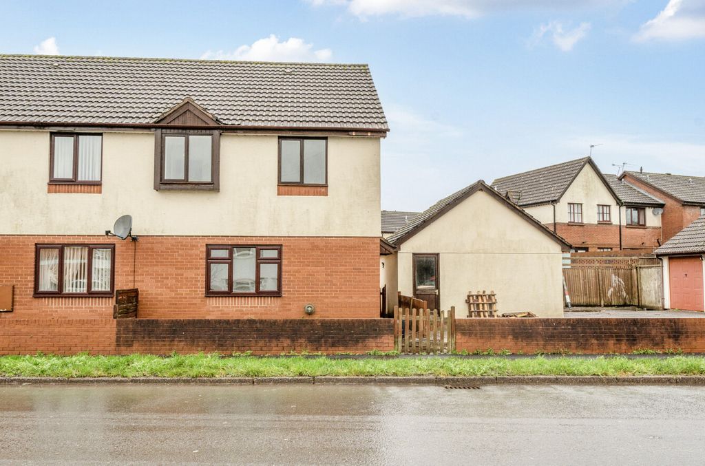 Property photo 1 of 16 1408641-1-6984d71...