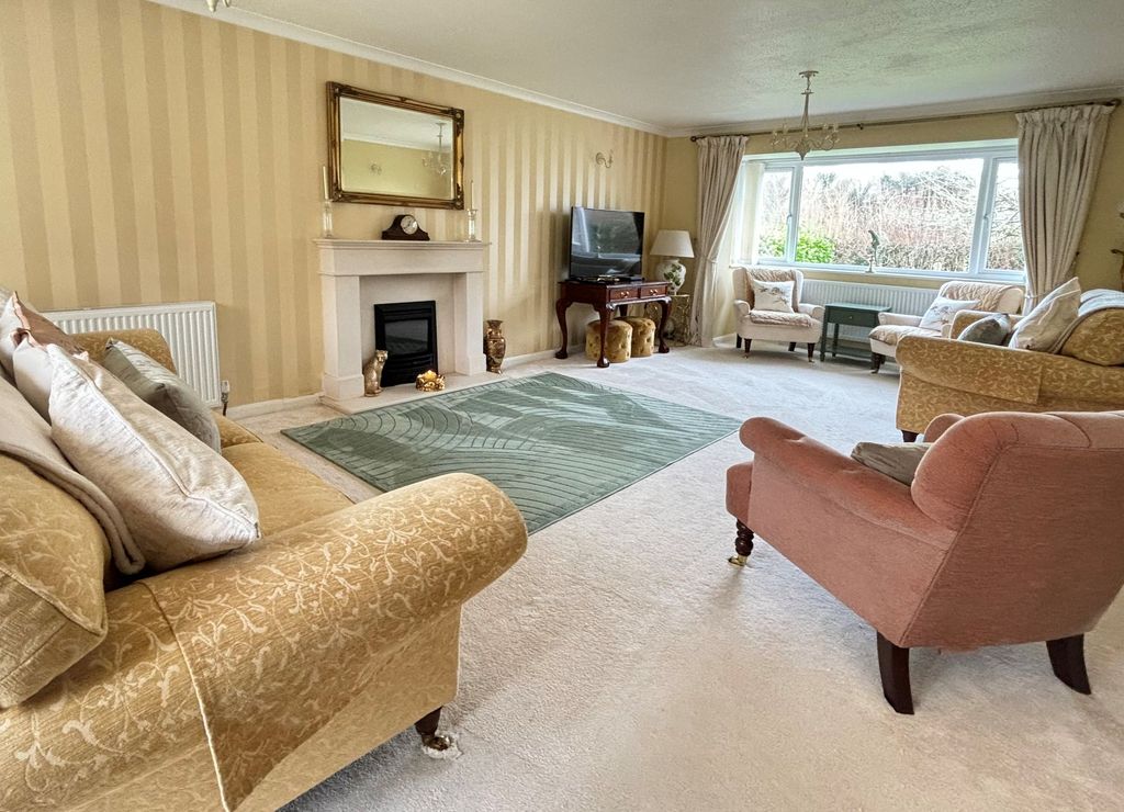 Property photo 2 of 23 Photo 23