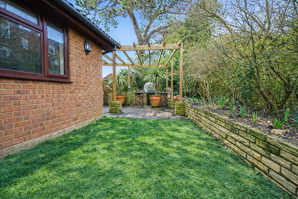 Property photo 3 of 22 9A08d163-4B3d-426B-B67c-Cf3959117Fc0.Png