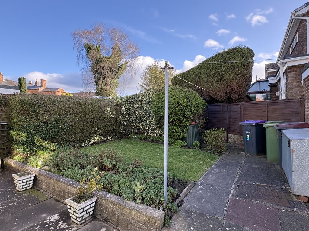 Property photo 2 of 23