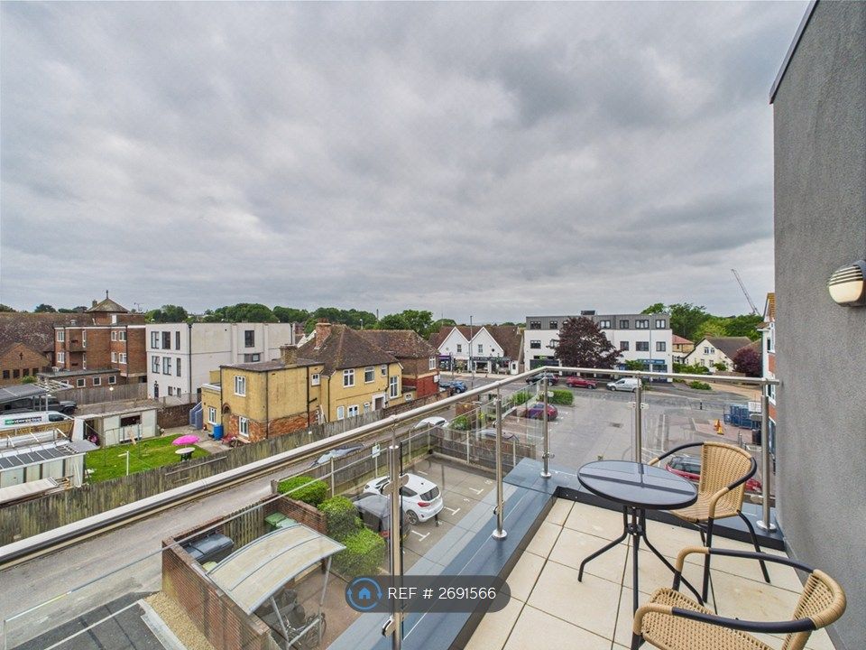 Property photo 2 of 23