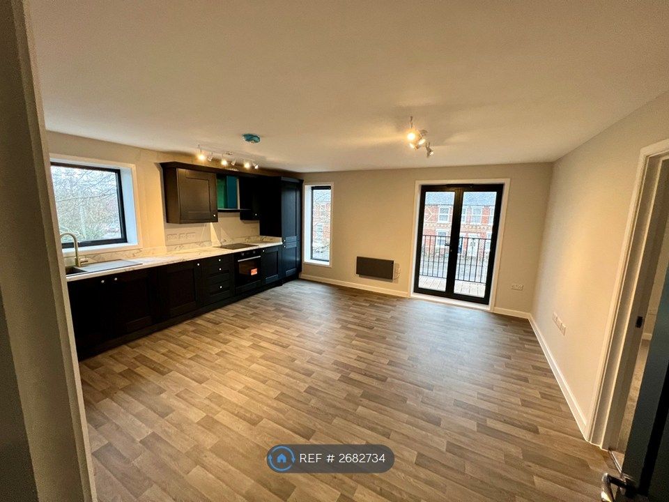 Property photo 3 of 6 Kitchen