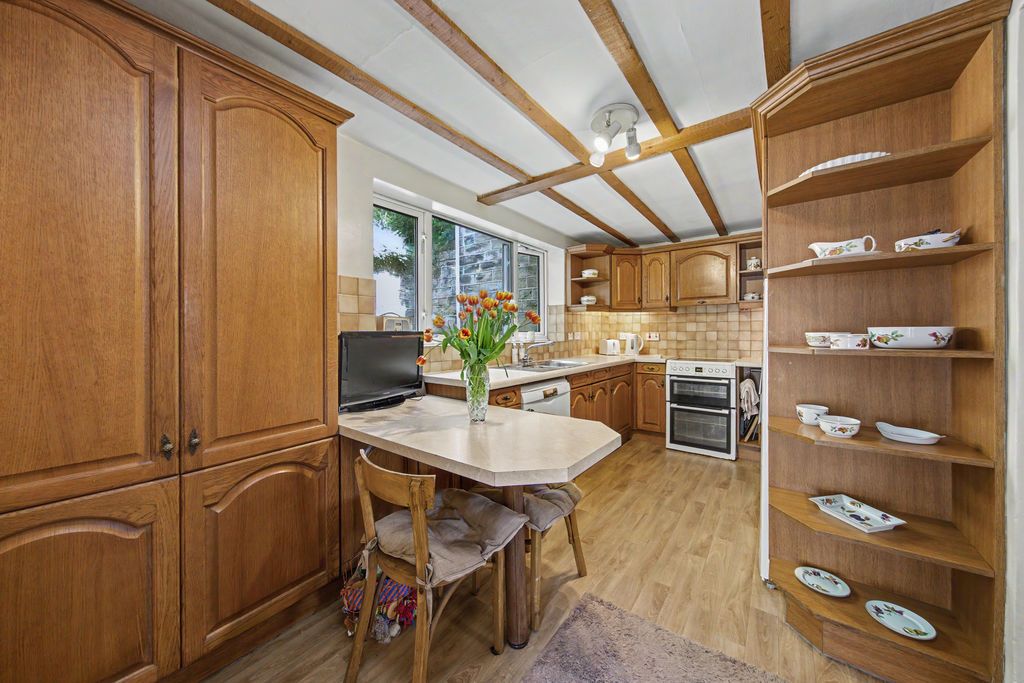 Property photo 3 of 58 Kitchen