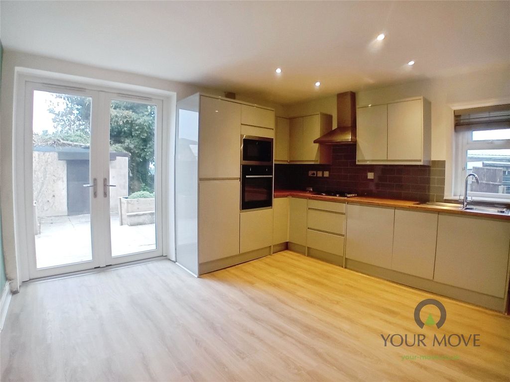 Property photo 3 of 15 Picture No. 30