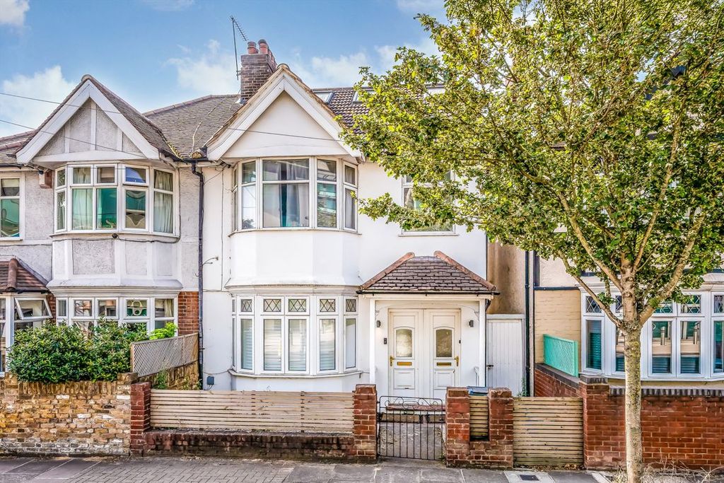 Property photo 1 of 7