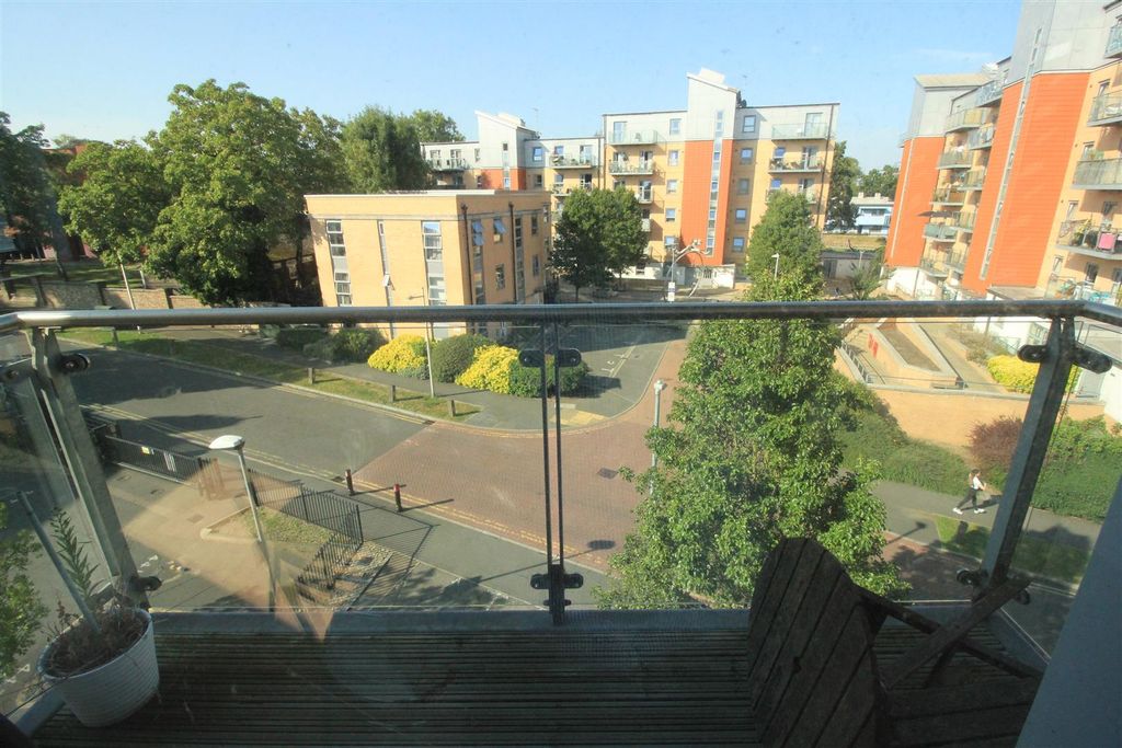 Property photo 3 of 12 Property Photo