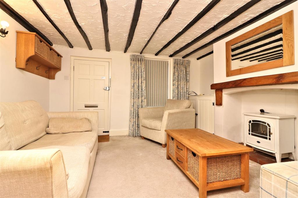 Property photo 3 of 8