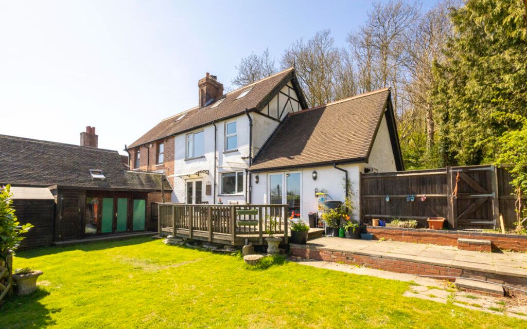 Property photo 2 of 16