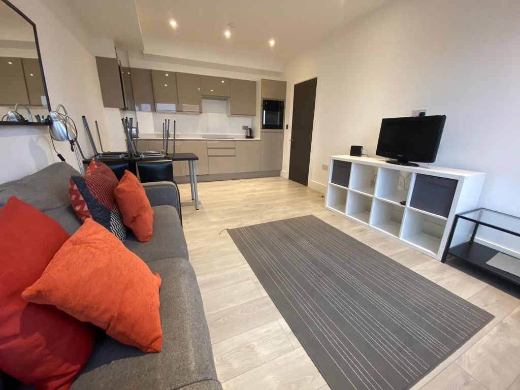 Property photo 1 of 6 Living Room