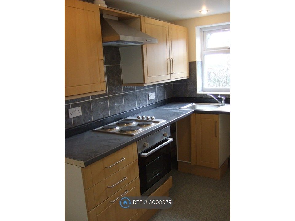 Property photo 3 of 4 Nice Modern Kitchen