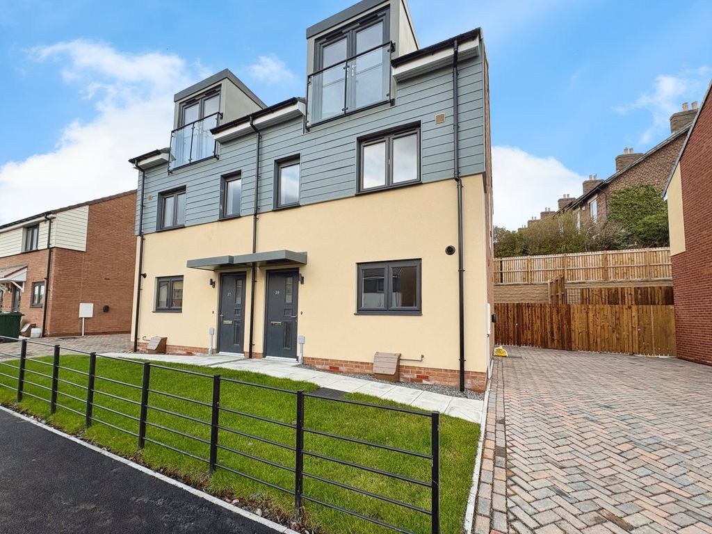 Property photo 1 of 10 Picture No. 01