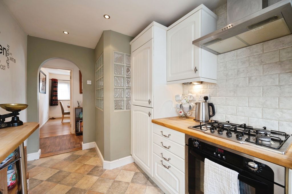 Property photo 3 of 13 Pbox-Img.Jpg