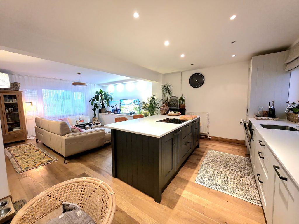 Property photo 2 of 23 Not Specified