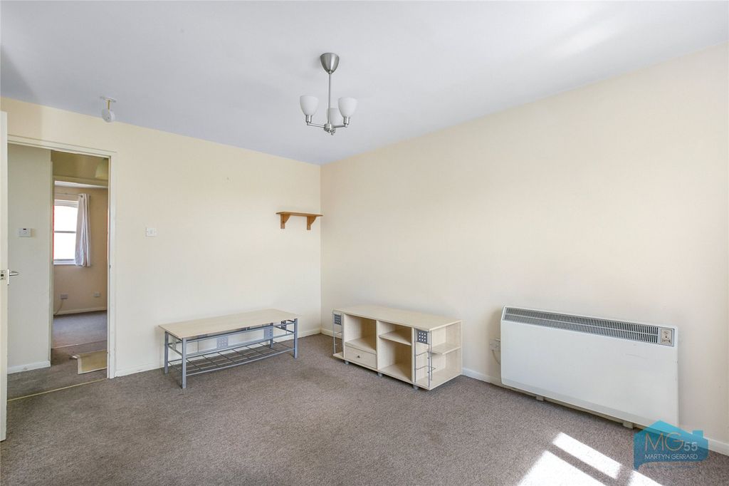 Property photo 1 of 10 Picture No. 02