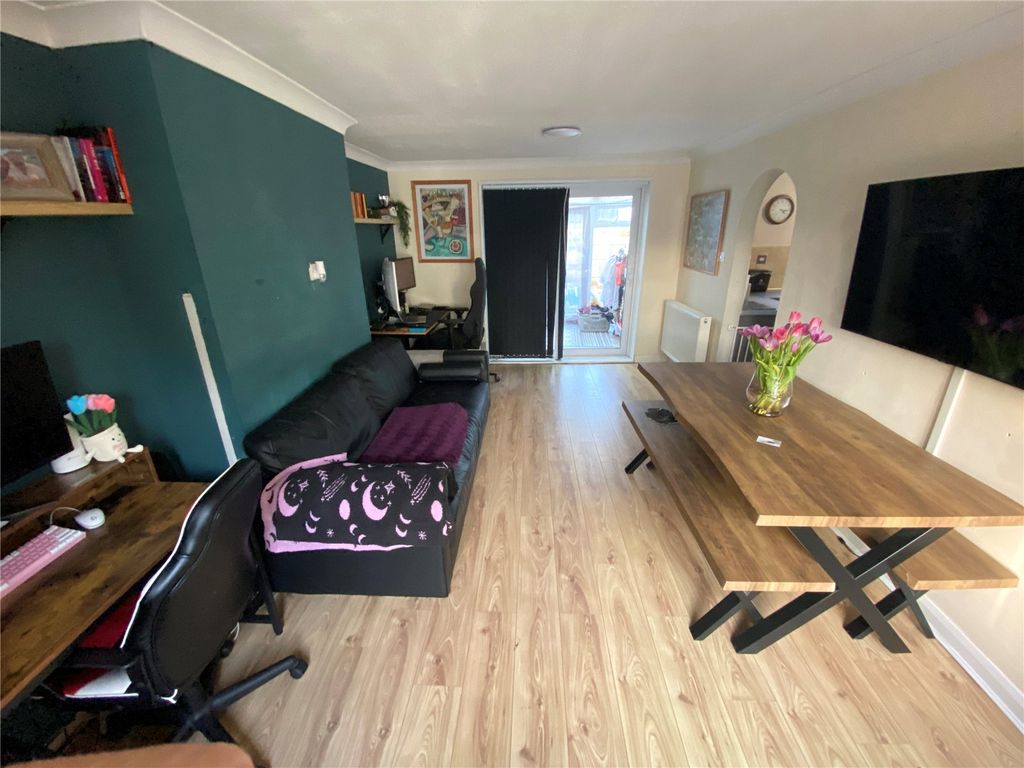 Property photo 2 of 26 Picture No. 22