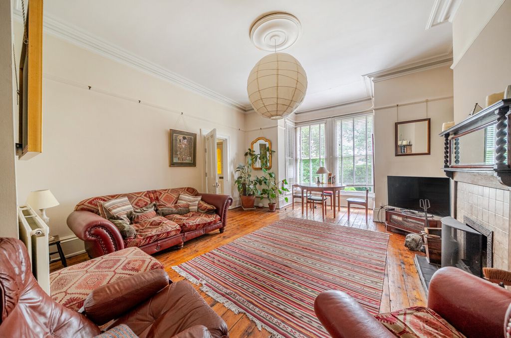Property photo 2 of 17 1497511-18-6A6083...