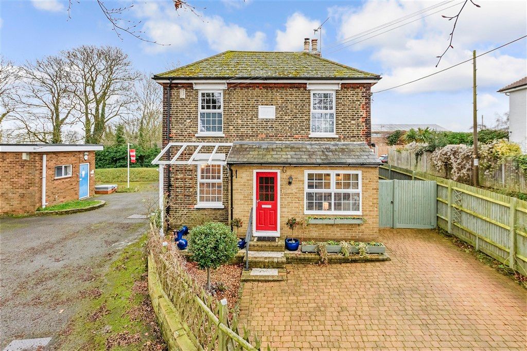 Property photo 1 of 14 External (Web)