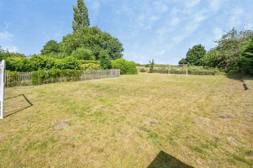 Additional image 21 of 6 bed detached house for saleBrigg Road, Messingham, Scunthorpe DN17